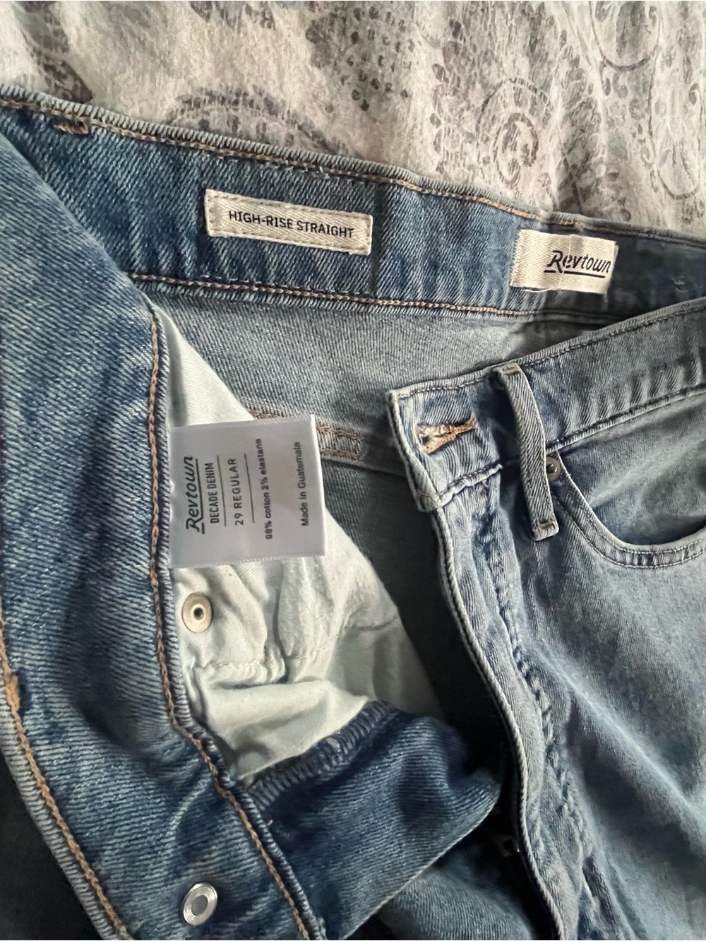 High-Rise Straight Light Blue womans Jeans